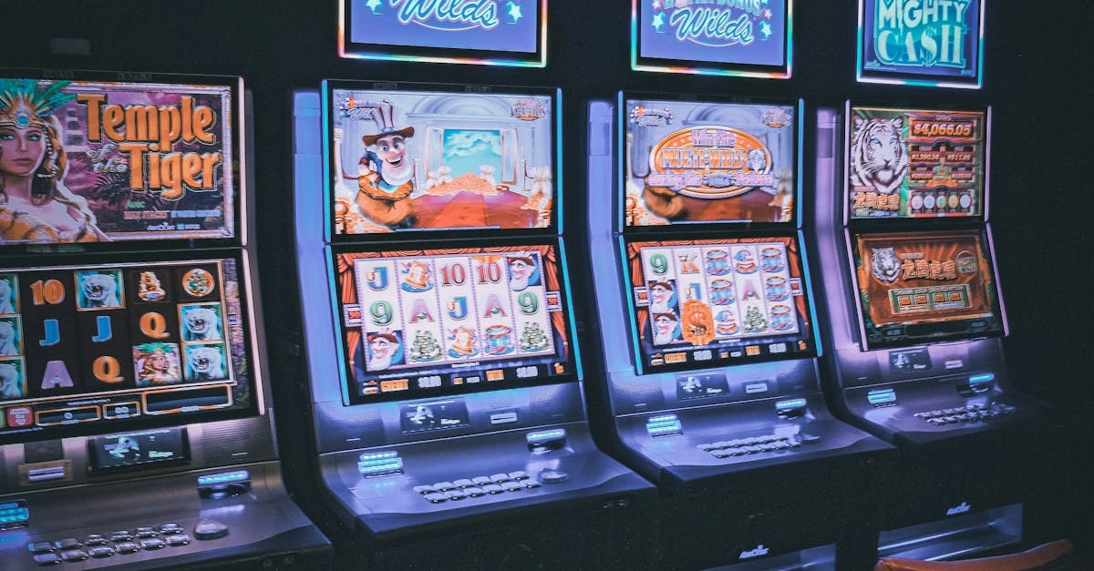 Современные игровые автоматы 2025 года на экране компьютера